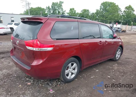 2011 Toyota Sienna Le V6 из США, поврежденный, VIN 5TDKK3DC7BS154679
